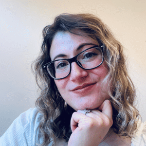 ase study on wedding planner marketing featuring Katie Sautter who booked 29 weddings in her first year of business.